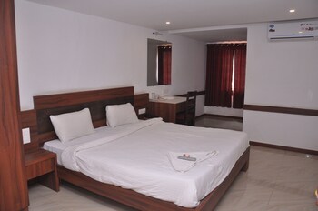 Sai Arya Lodging & Hall,Mangaluru>>Mangalore,2.5 star