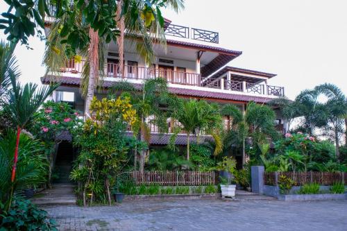 friends beach hotel