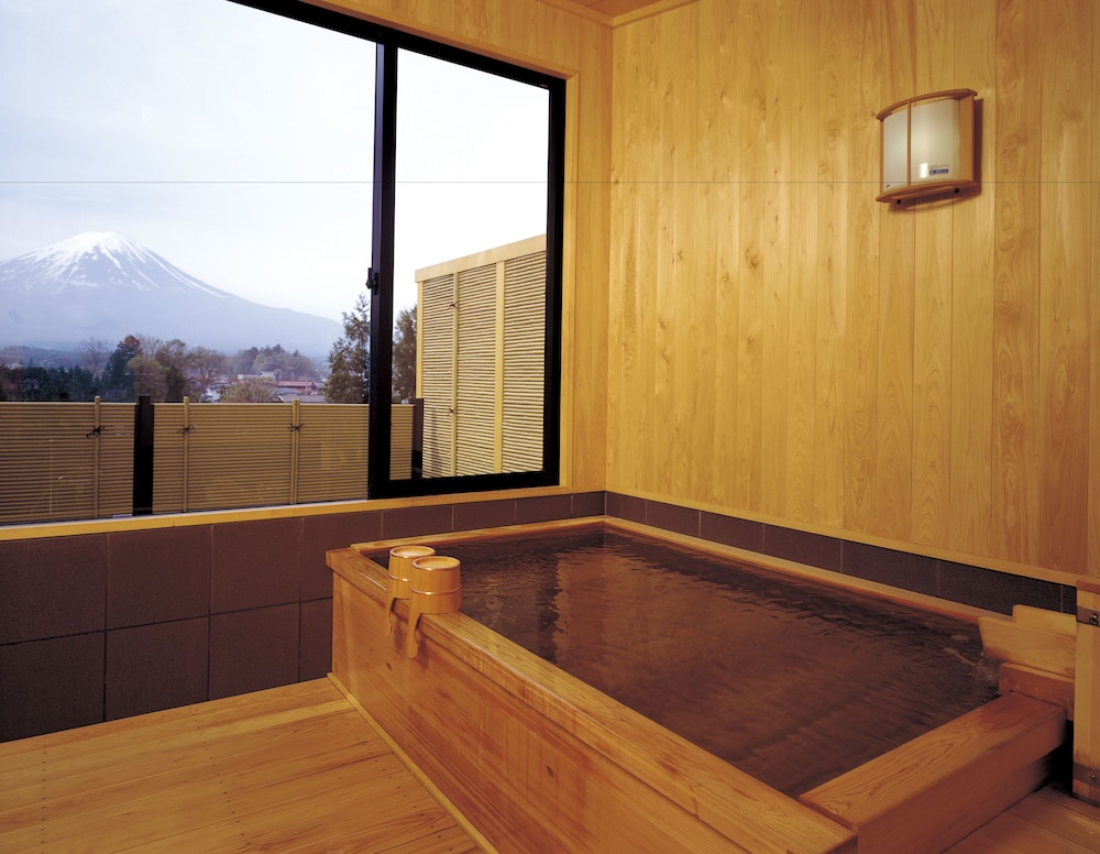 wakakusa no yado maruei ryokan