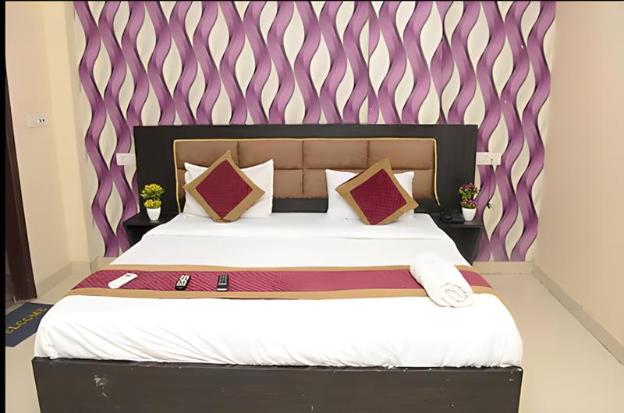 hotel silver stay by grb