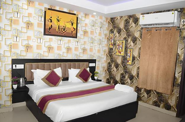 hotel silver stay by grb