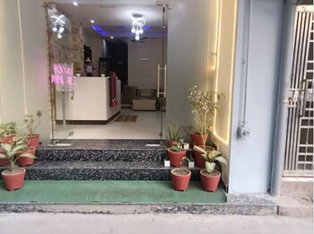 hotel silver stay by grb