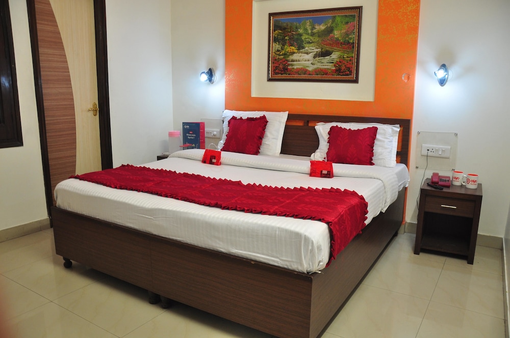 hotel new ss residency