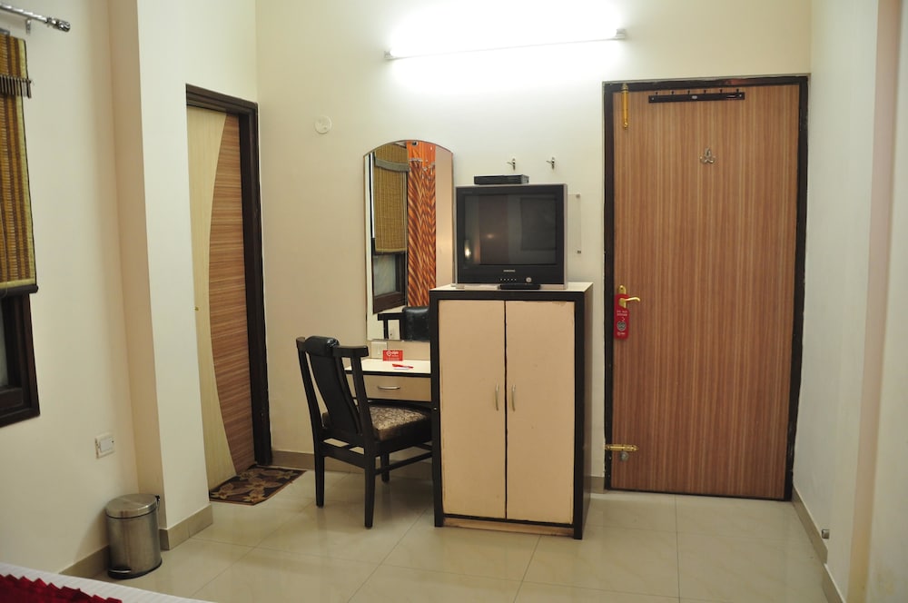 hotel new ss residency