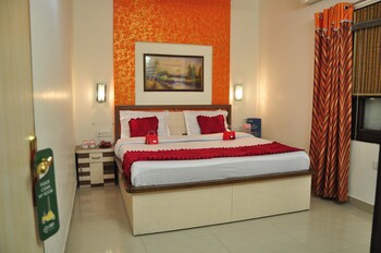 hotel new ss residency