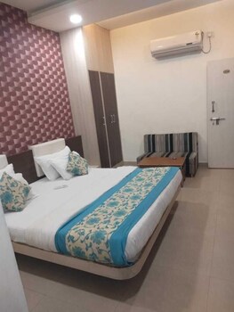 hotel maa ganga palace