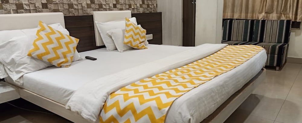 hotel maa ganga palace