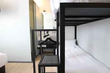 st signature bugis beach dayuse 5 hours 4pm 9pm