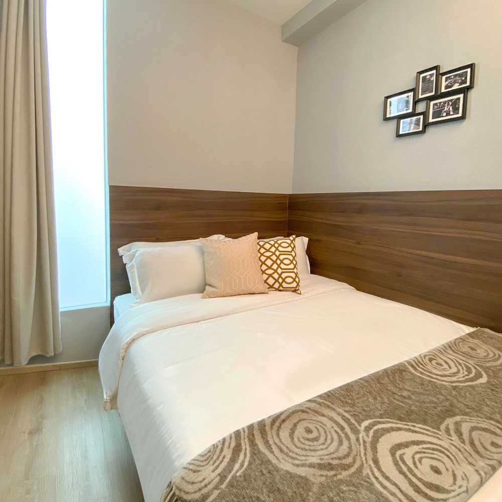 st signature bugis beach dayuse 5 hours 4pm 9pm