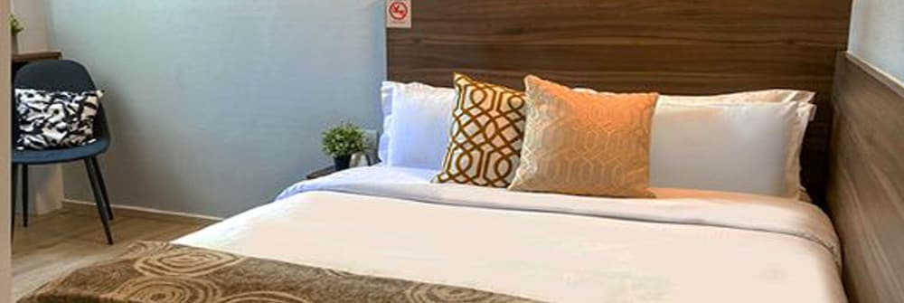 st signature bugis beach dayuse 5 hours 4pm 9pm