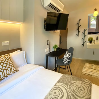 st signature bugis beach dayuse 8 9 hours check in 8am or 11am