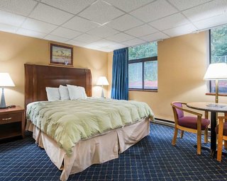 Econo Lodge,Manchester>>Bedford,2 star