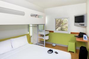 Ibis Budget Fawkner,Fawkner>>Aireys Inlet,3 star