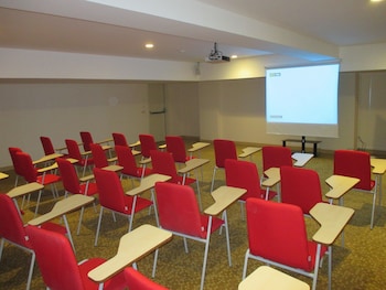 rox hotel