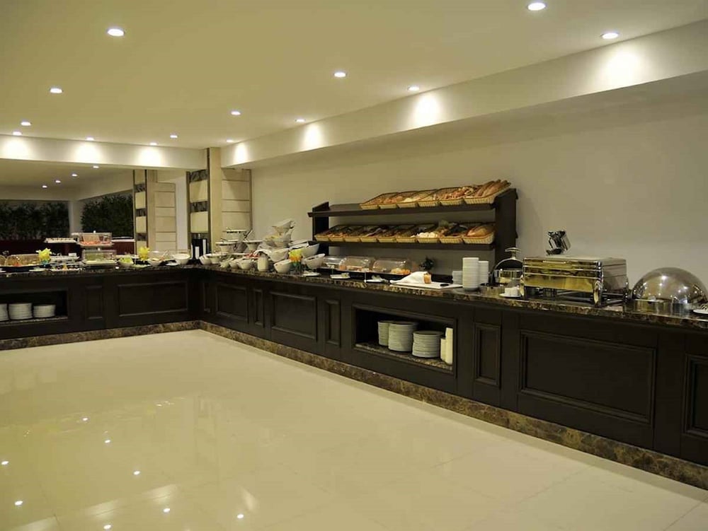 rox hotel