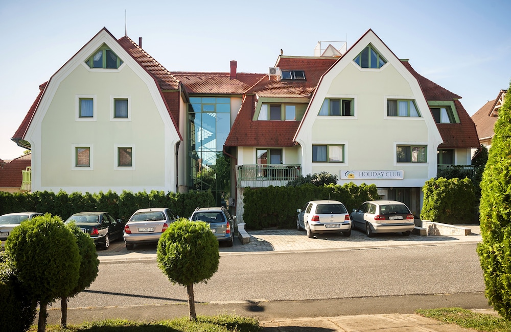 holiday club apartman hotel
