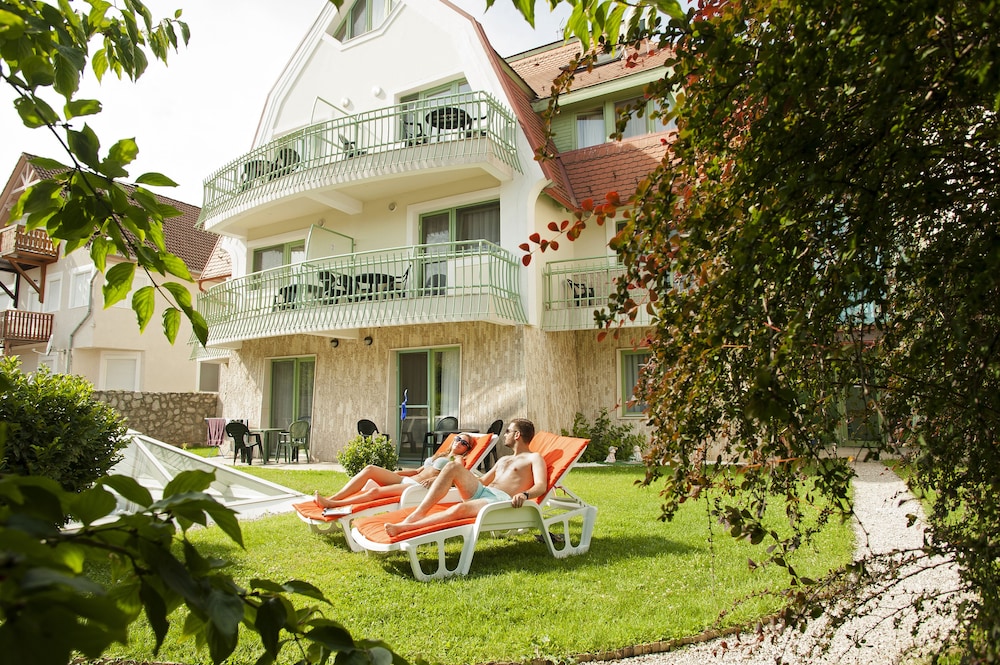 holiday club apartman hotel