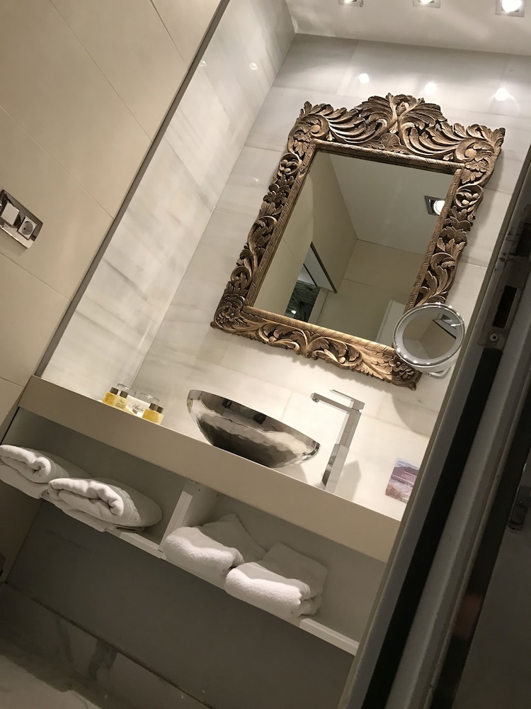 abalu boutique and design hotel