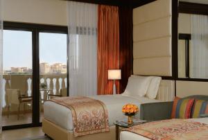 The Ritz-Carlton Abu Dhabi, Grand Canal,United Arab Emirates>>Abu Dhabi,5 star