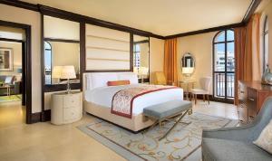 The Ritz-Carlton Abu Dhabi, Grand Canal,United Arab Emirates>>Abu Dhabi,5 star