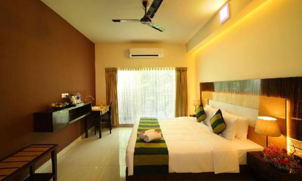 casa rio resort athirapilly