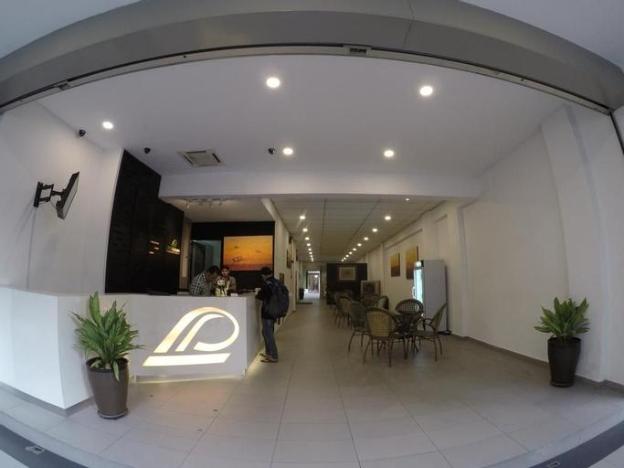 leo leisure hotel at central market