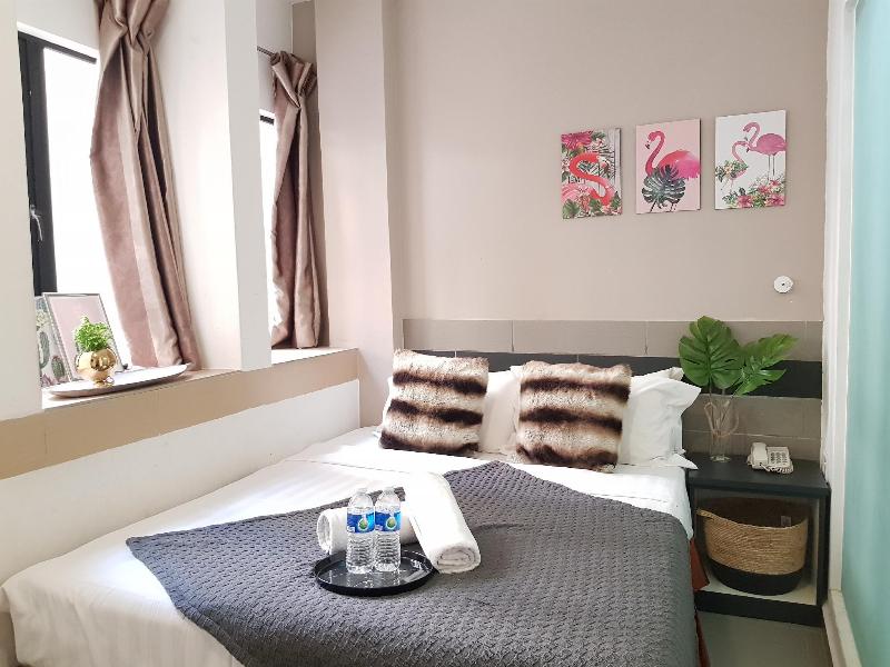 leo leisure hotel at central market