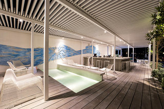 relux ios hotel