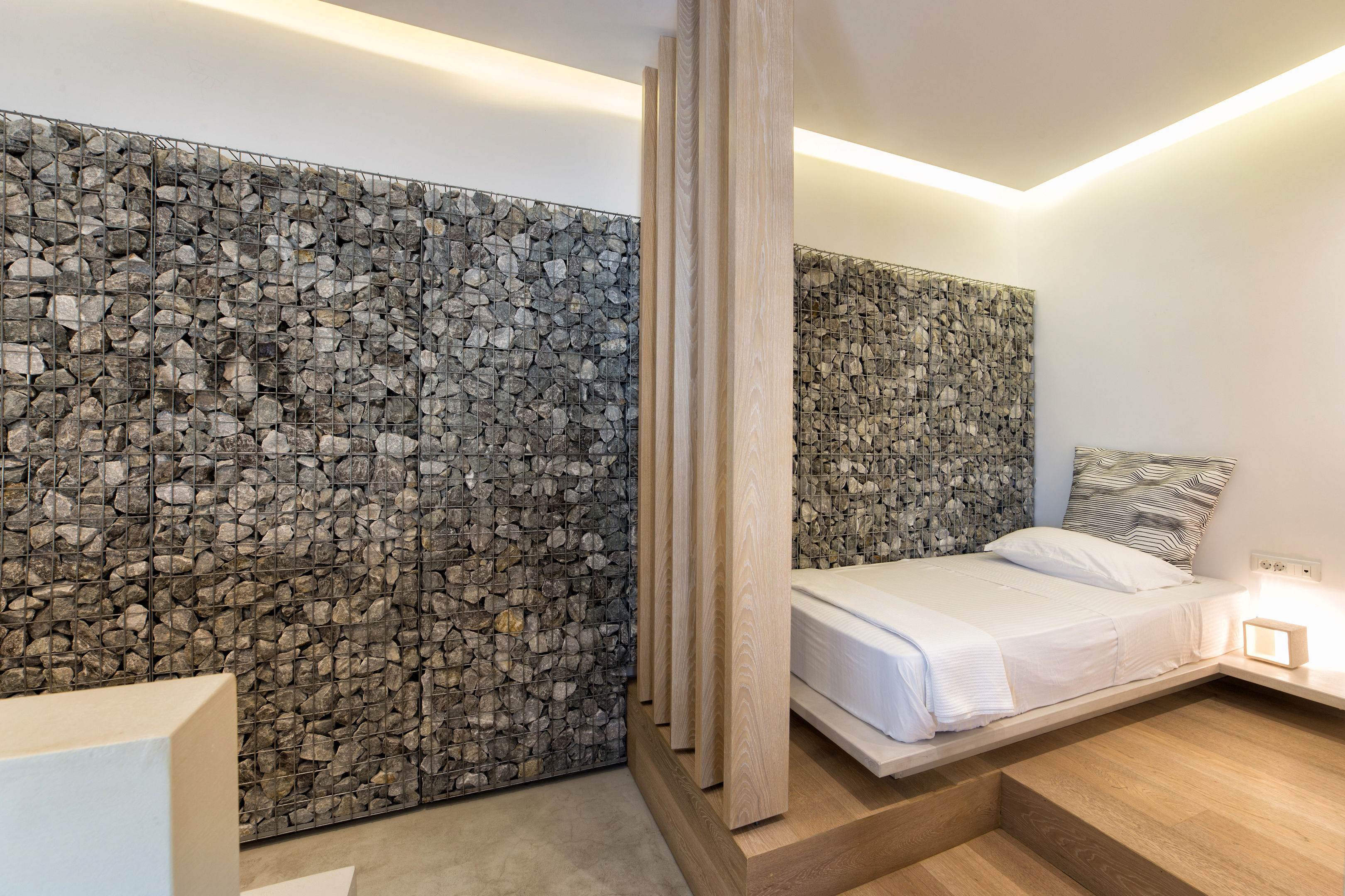 relux ios hotel