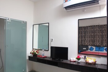 hotel nest international