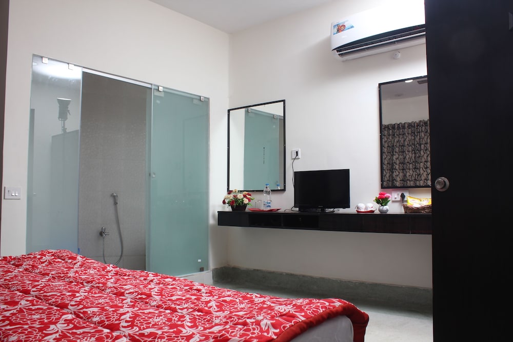 hotel nest international