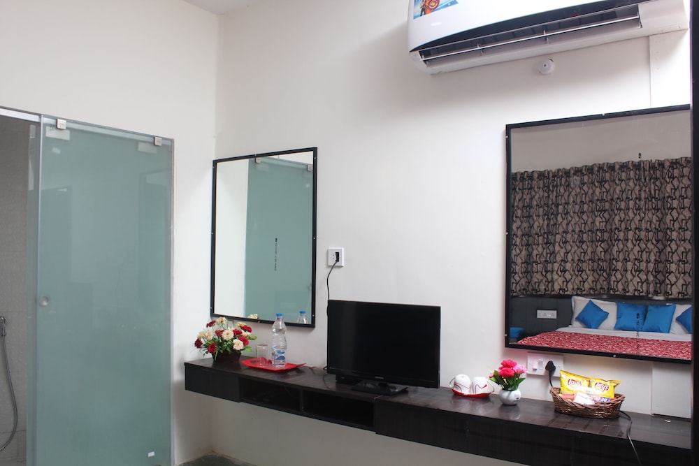 hotel nest international