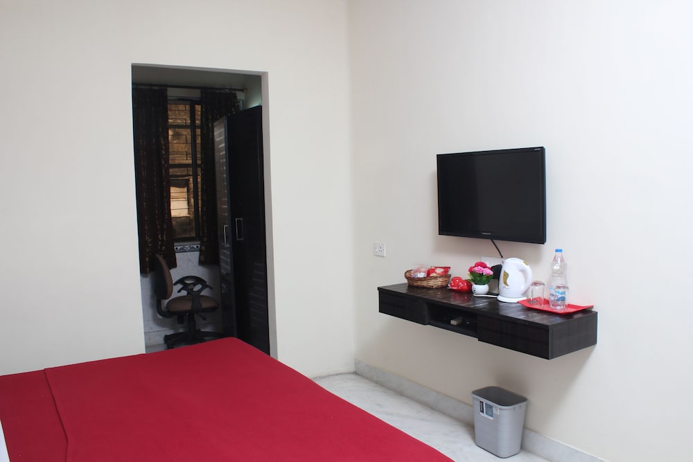 hotel nest international