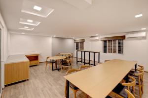 super townhouse siri residency