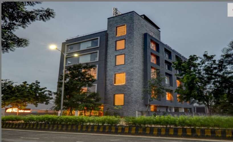 pinnacle grand hotel and banquets