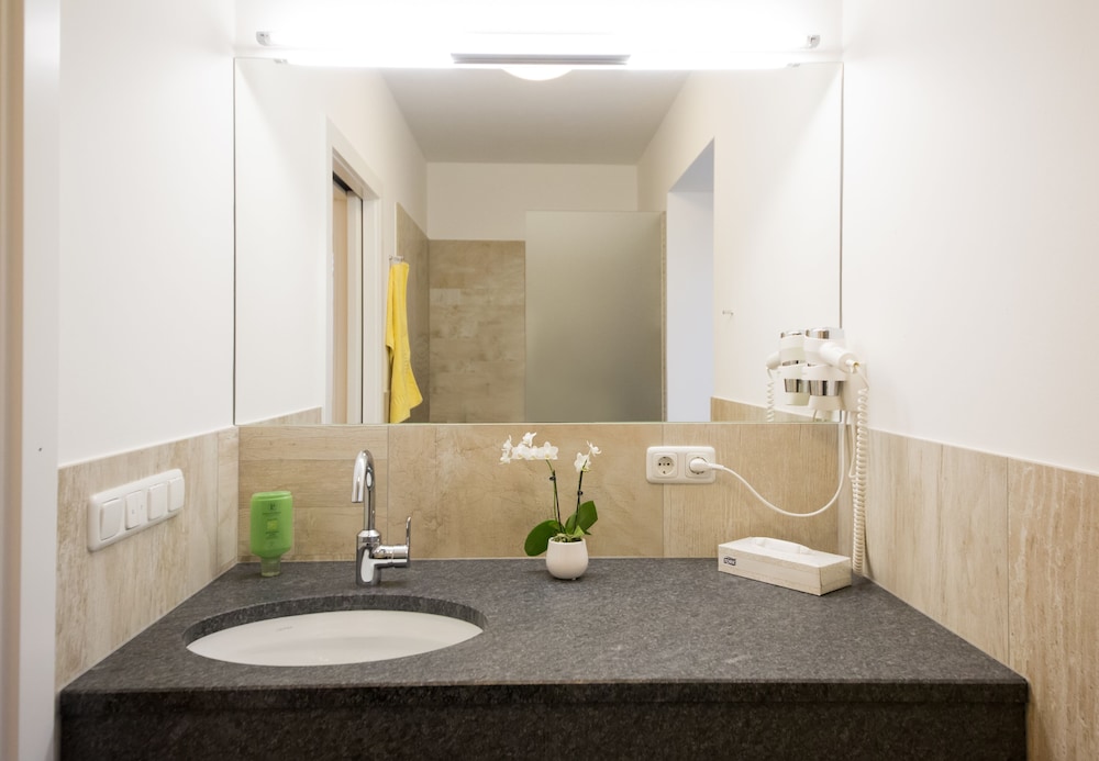 holiday apartments by das grune hotel zur post