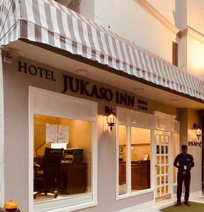 Jukaso Inn Down Town,Delhi>>Connaught Place,4 star