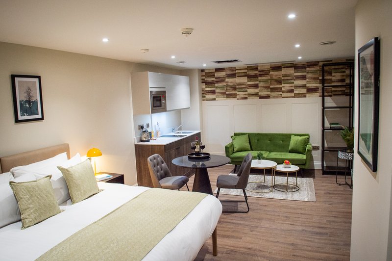 the gresham aparthotel