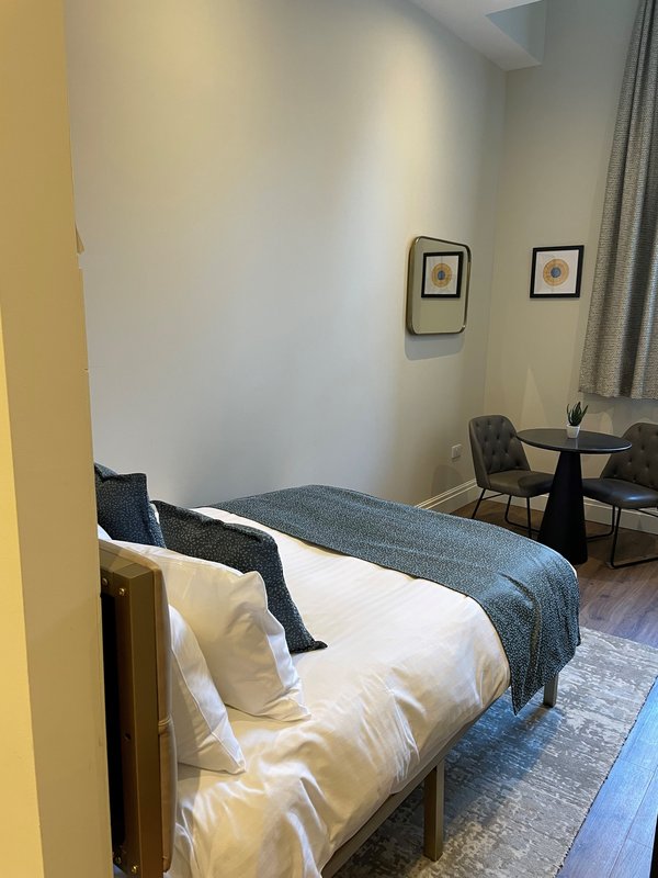 the gresham aparthotel