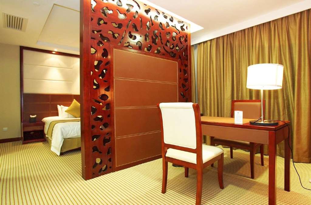 Baiyun International Convention Center,,4 star