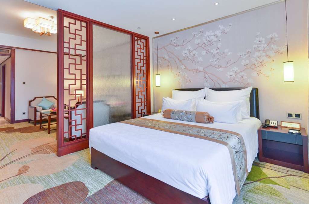 Baiyun International Convention Center,,4 star