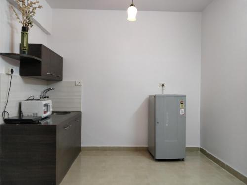 yo yo goa the apartment hotel