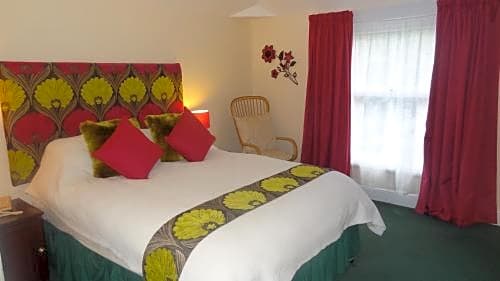 the edward hotel