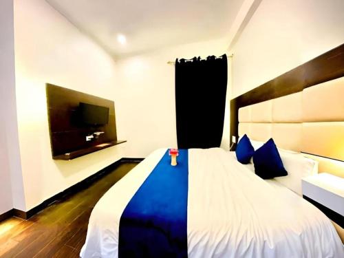 hotel ndbl and restaurant