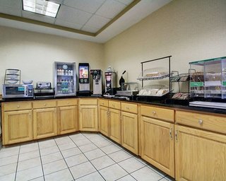 columbia inn and suites