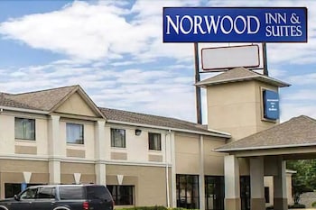norwood inn and suites north conference center