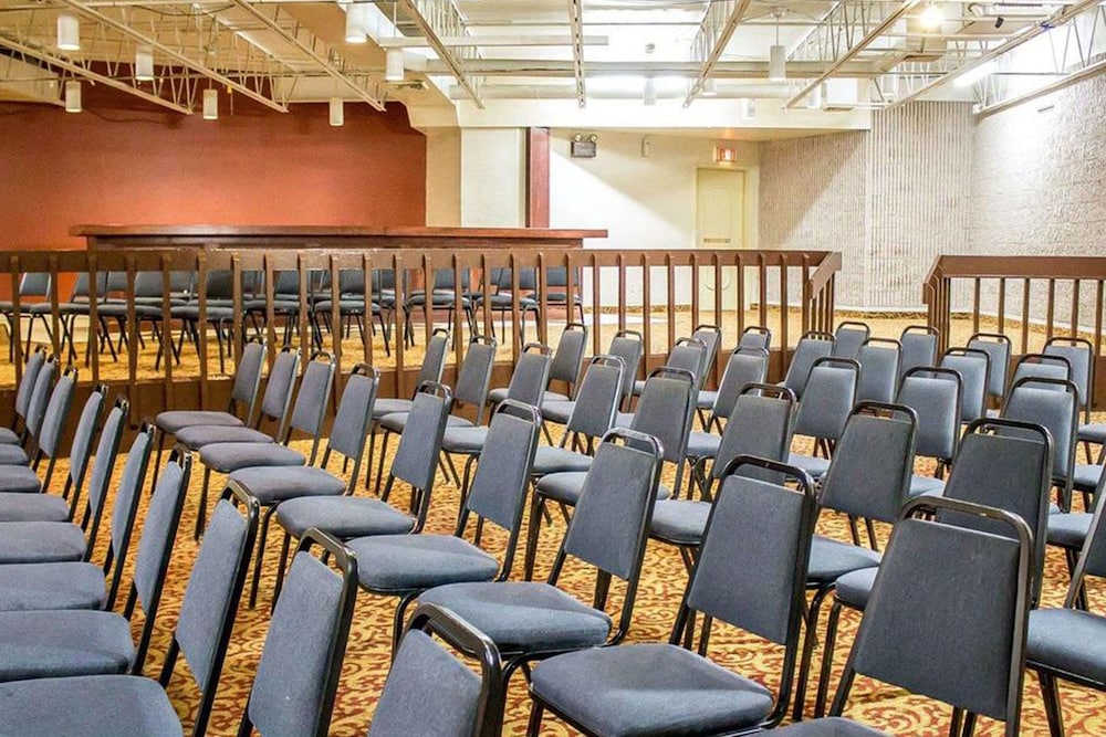 norwood inn and suites north conference center