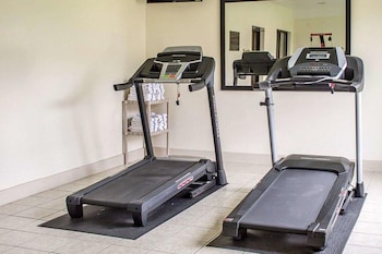 norwood inn and suites north conference center