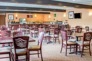 norwood inn and suites north conference center