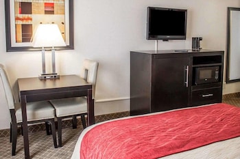 norwood inn and suites north conference center